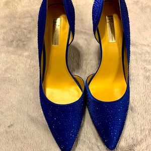 I.N.C. International Concepts Pumps 11M